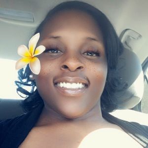 Meet your Posher, Kenyatta